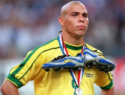 建德少年足球队惊艳夺“双亚”荣耀！